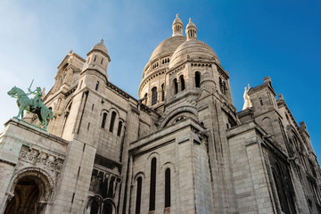 Fototapeta na wymiar The basilica Sacre Coeur, Paris, France.