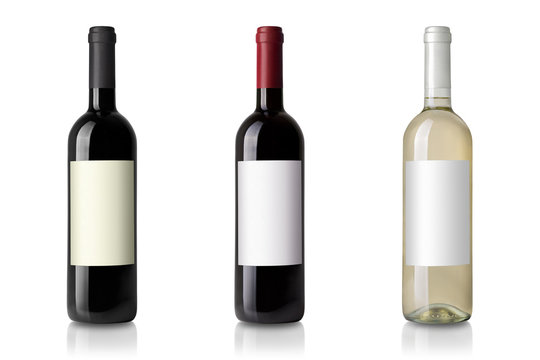 Wein Flasche isoliert auf wei&szlig;em Hintergrund mit Etikett