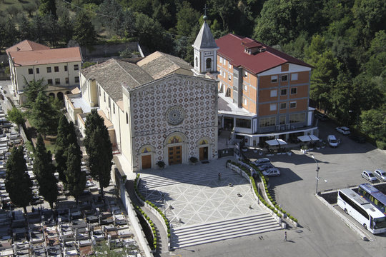 Basilica del Volto Santo - Manoppello