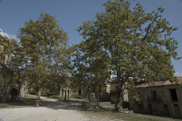 Old Roscigno, Cilento (IT). Ghost town.