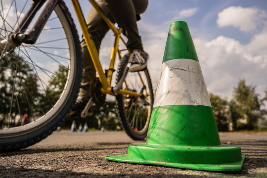 Fototapeta Fahrradkurs Verkehrsübungsplatz
