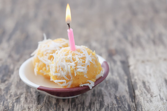 Close up Toddy palm cake with candle