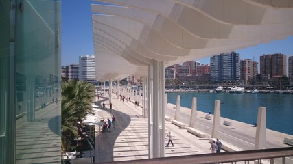 Fototapeta na wymiar Muelle uno Malaga - centro comercial puerto