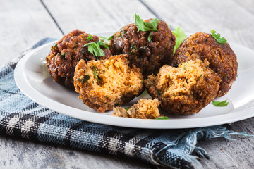 Chickpea falafel balls with vegetables