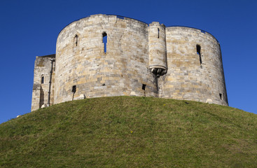 Fototapeta na wymiar Clifford's Tower in York, England.
