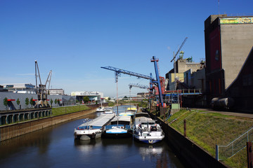 Rheinhafen Neuss