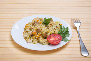 Плов из курицы с добавлением кинвы