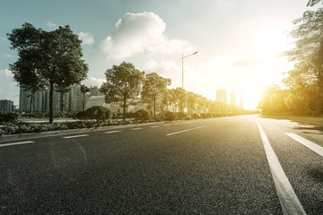Fototapeta premium empty asphalt road under sunshine