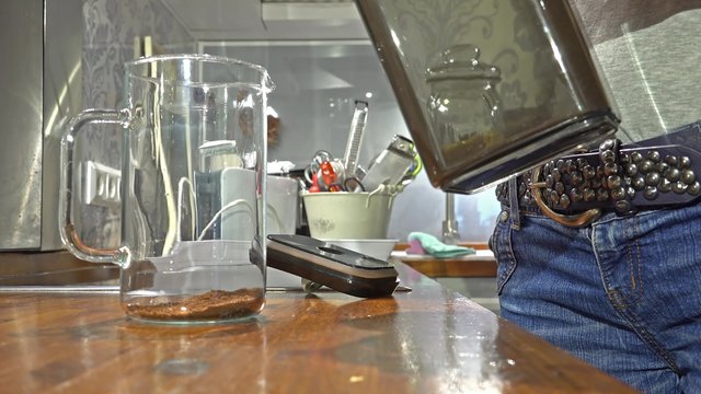 Kaffee Zubereitung mit franz&ouml;sischer Presse