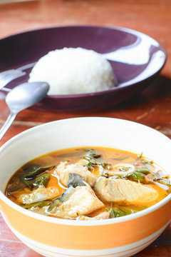 Red curry with fish