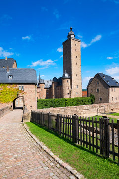 Zugang zur Burg Steinau