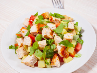 salad with chicken and vegetables
