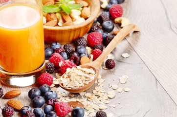 Oats nuts berries