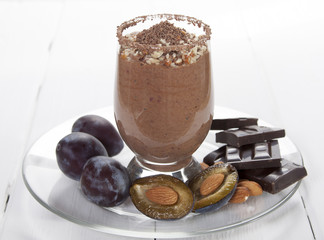  Smoothies of plums, chocolate with nuts and yogurt