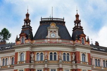 Fototapeta na wymiar frontage - schöne Fassaden, Karlsbad, Karlovy Vary