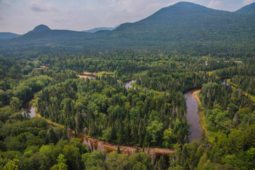 rivière le diable im nationalpark mont tremblant kanada