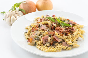 penne pasta with cream sauce