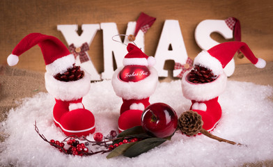 weihnachtsstiefel im schnee