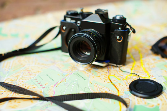 camera on the tourist map