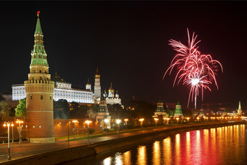 Fototapeta na wymiar Fireworks over the Moscow Kremlin