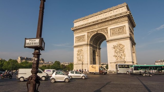 Arch Of Triumph, Morning Traffic