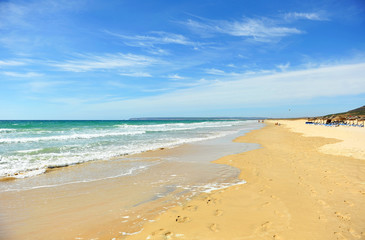 Fototapeta na wymiar Playa de Zahara de los Atunes,costa de Cádiz, España