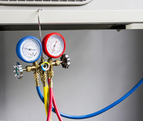 Manifold gauge