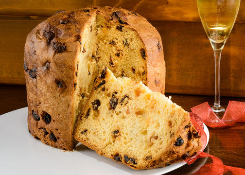 Panettone di Natale, ambientazione