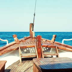 Obraz premium The bow of old wood ship