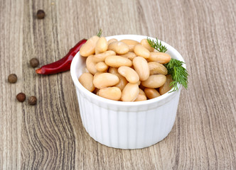 White canned beans
