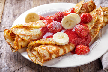 crepes with strawberries and banana