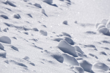 Fototapeta na wymiar clumps of snow, winter