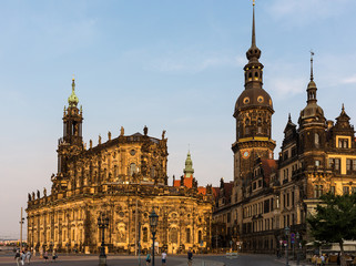 Fototapeta na wymiar Katholische Hofkirche und Schloß, Dresden