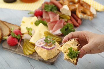appetitlicher bayrischer Brotzeitteller