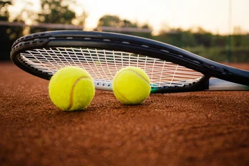 Zelfklevend Fotobehang Tennis racket with balls © yossarian6