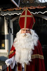 Saint Nicholas is looking at you