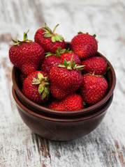 Bowl with strawberries