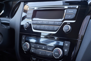 climate control and play car