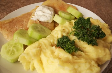 mashed potatoes fried cheese tartar sauce detail