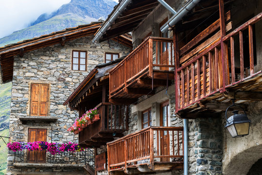 Maisons Bonneval sur Arc