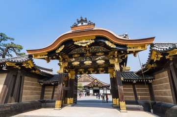 京都　世界遺産　二条城　唐門