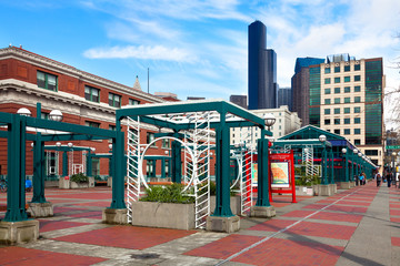 Obraz premium Seattle light rail station in the International District