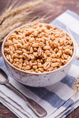 Breakfast is useful.Puffed rice,selective focus.