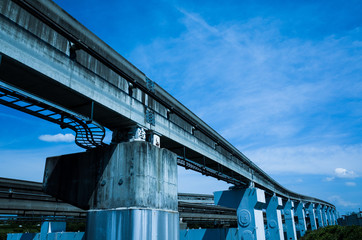 Obraz premium モノレールと空