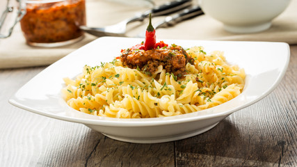 Fusilli mit Chili Pesto - Fusili with hot pesto