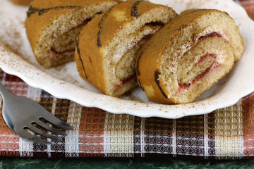 Biscuit roll with stuffing