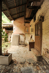 Fototapeta na wymiar House at the old village of Carabietta