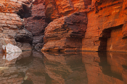 Rock wall reflections in Karijini NP, Western Australia © sara_winter