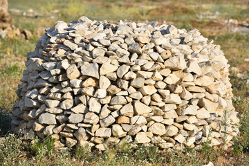 harabe kalıntıları & eski yığma taşlar