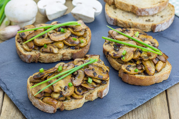 Balsamic mushrooms and green onion bruschetta